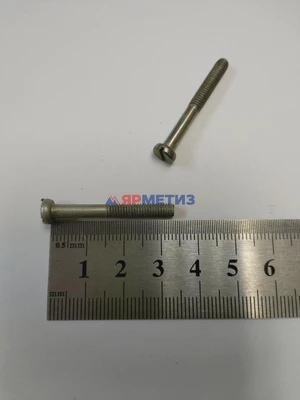 Винт 4х32мм цилиндрическая голова шлиц, оцинкованная стальфото