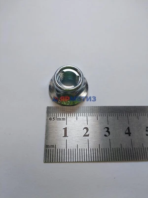 Гайка 10х1,5мм самоконтрящаяся, с фланцем, оцинкованная, кл. пр. 8 DIN 6927 арт. 6927-10-15-80фото
