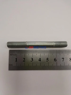 Шпилька 8х58х1мм помпы и оси коромысел двигателя 402 арт. 66-1008111Фото