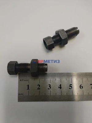 Винт 9мм регулировочный клапанов с гайкой ЗМЗ арт. 66-1007075 зфото