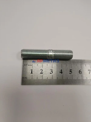 Шпилька 10х1,25х30мм выпускного коллектора арт. 00001-0035465-219Фото