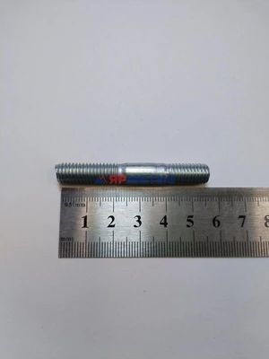 Шпилька 8х1,25х40мм верхнего кронштейна двигателя 2110 арт. 00001-0035438-318фото