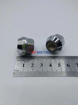 Гайка 10х1,25х18мм колеса конус хром открытая ключ 17мм арт. 300034-Crфото